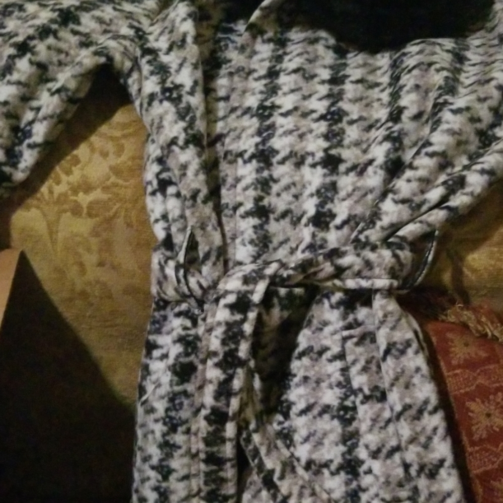 Cute coat - Picture 2 of 3